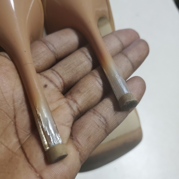 BCBGeneration Tan Stiletto Heels sz 8.5 - Picture 12 of 13